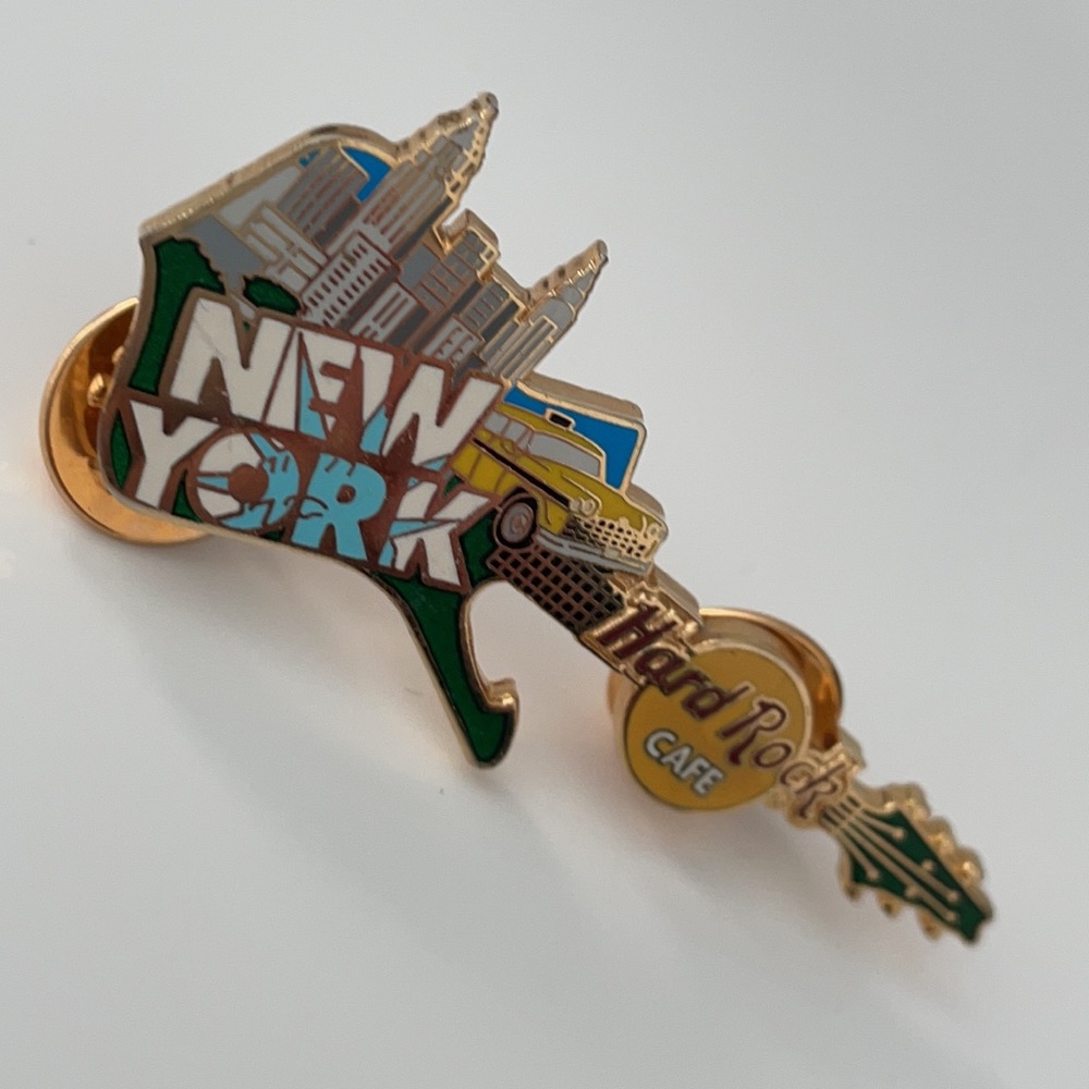 HARD ROCK CAFE NEW YOUR CITY RARE PIN
